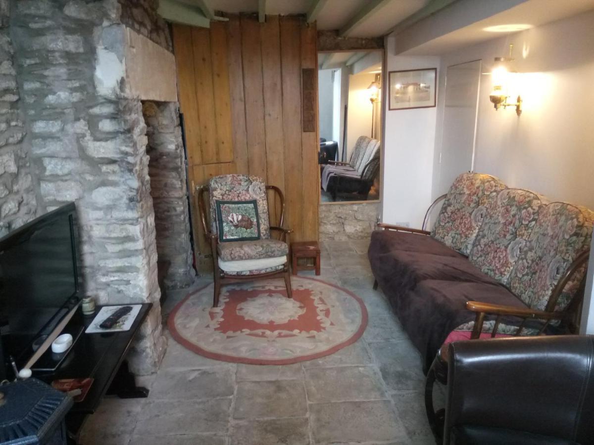 The Old Swan Walkers Cottage Bath Bagian luar foto
