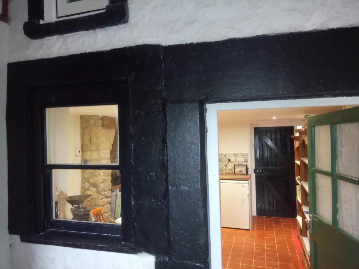 The Old Swan Walkers Cottage Bath Bagian luar foto